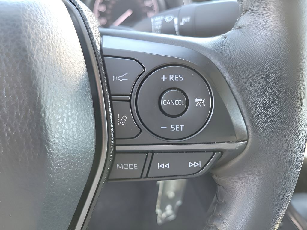 Used 2024 Toyota Camry SE image 27