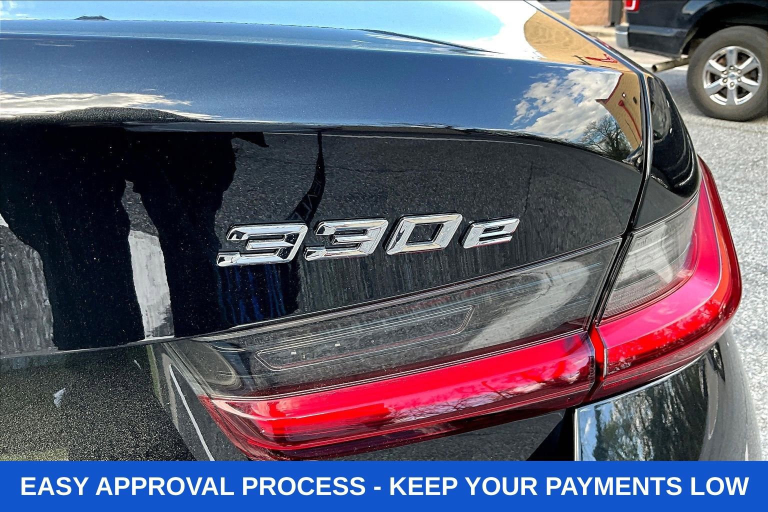 Used 2023 BMW 330e xDrive w/ Driving Assistance Package AWD/4WD image 31