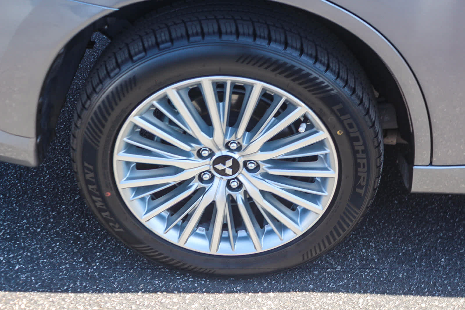 Used 2019 Mitsubishi Outlander GT AWD/4WD image 11