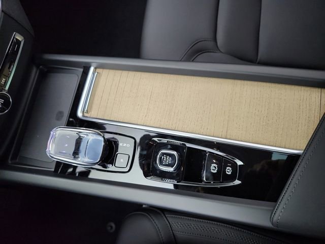 New 2026 Volvo XC60 T8 Plus w/ Climate Package AWD/4WD image 38