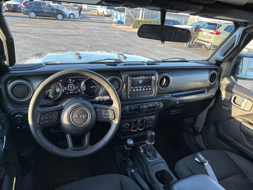 Used 2023 Jeep Wrangler Unlimited w/ Convenience Group image 36