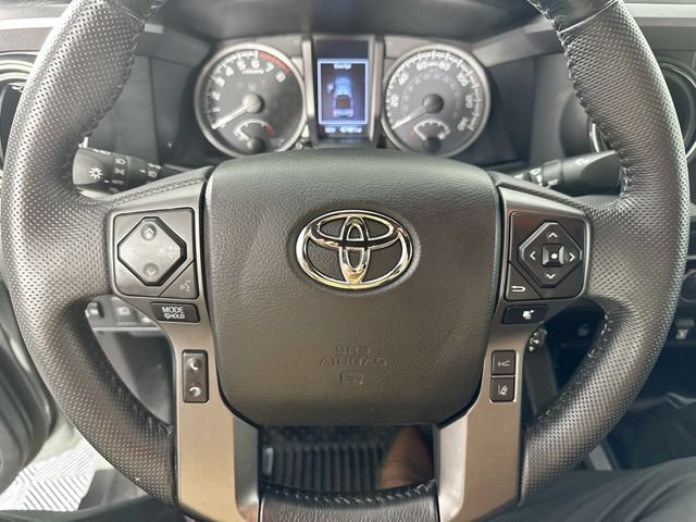 Used 2022 Toyota Tacoma TRD Sport w/ Technology Package AWD/4WD image 17
