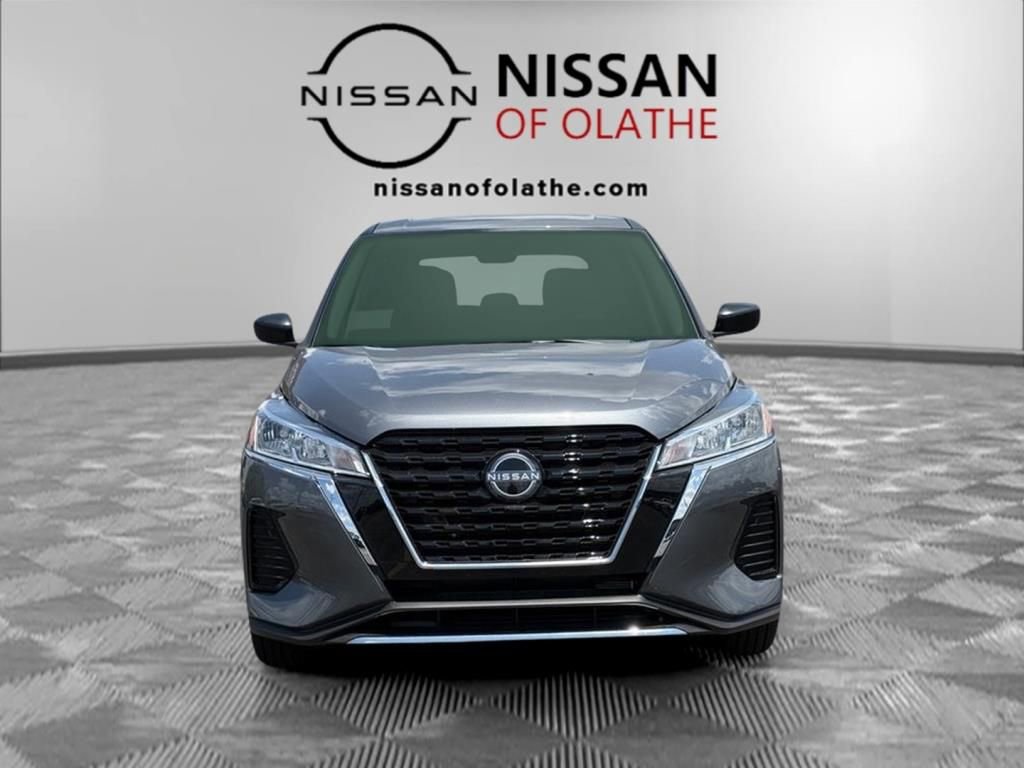 Certified 2025 Nissan Kicks Play S image 28