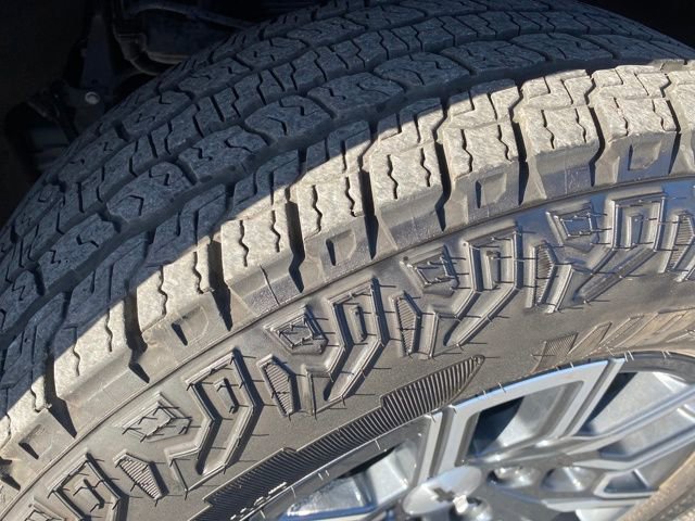 Used 2024 Chevrolet Colorado Z71 w/ Advanced Trailering Package image 21