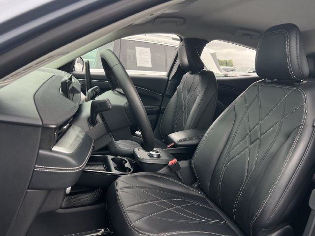 Used 2022 Ford Mustang Mach-E Select RWD image 13
