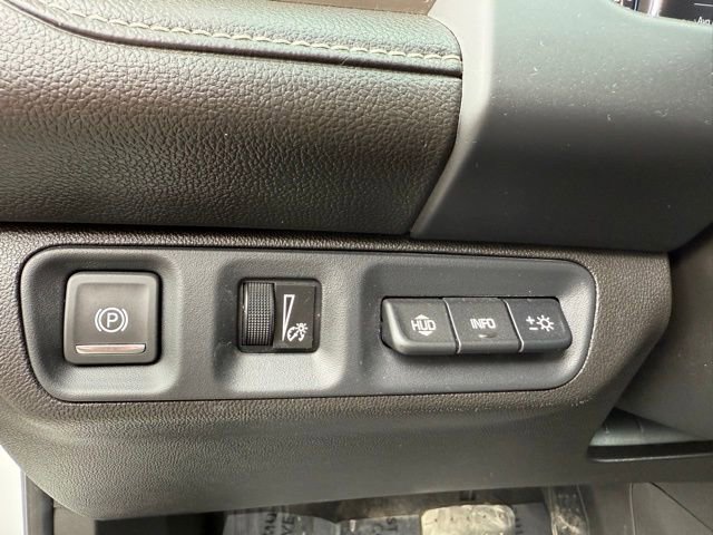 Used 2023 GMC Acadia Denali image 14