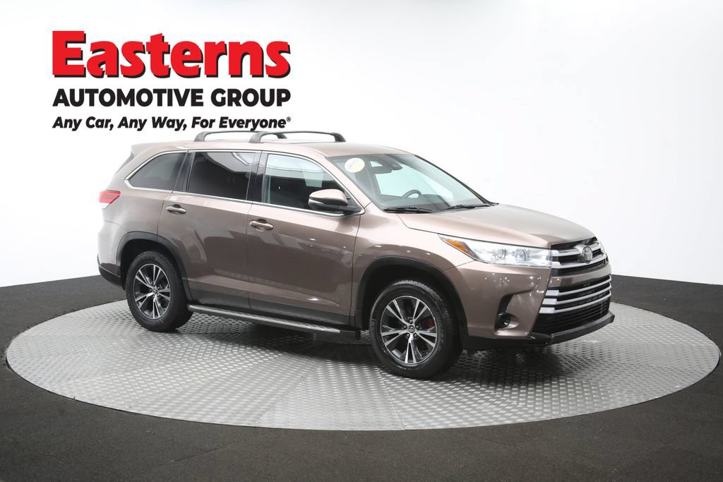 Used 2019 Toyota Highlander LE FWD image 47