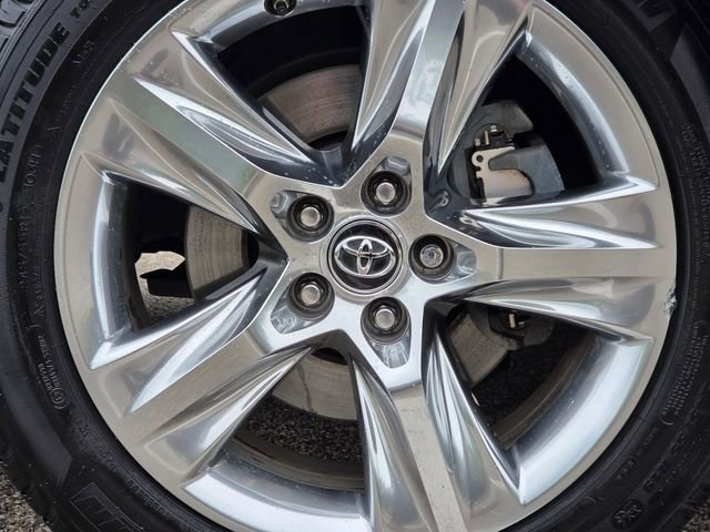 Used 2019 Toyota Highlander Limited Platinum AWD/4WD image 22