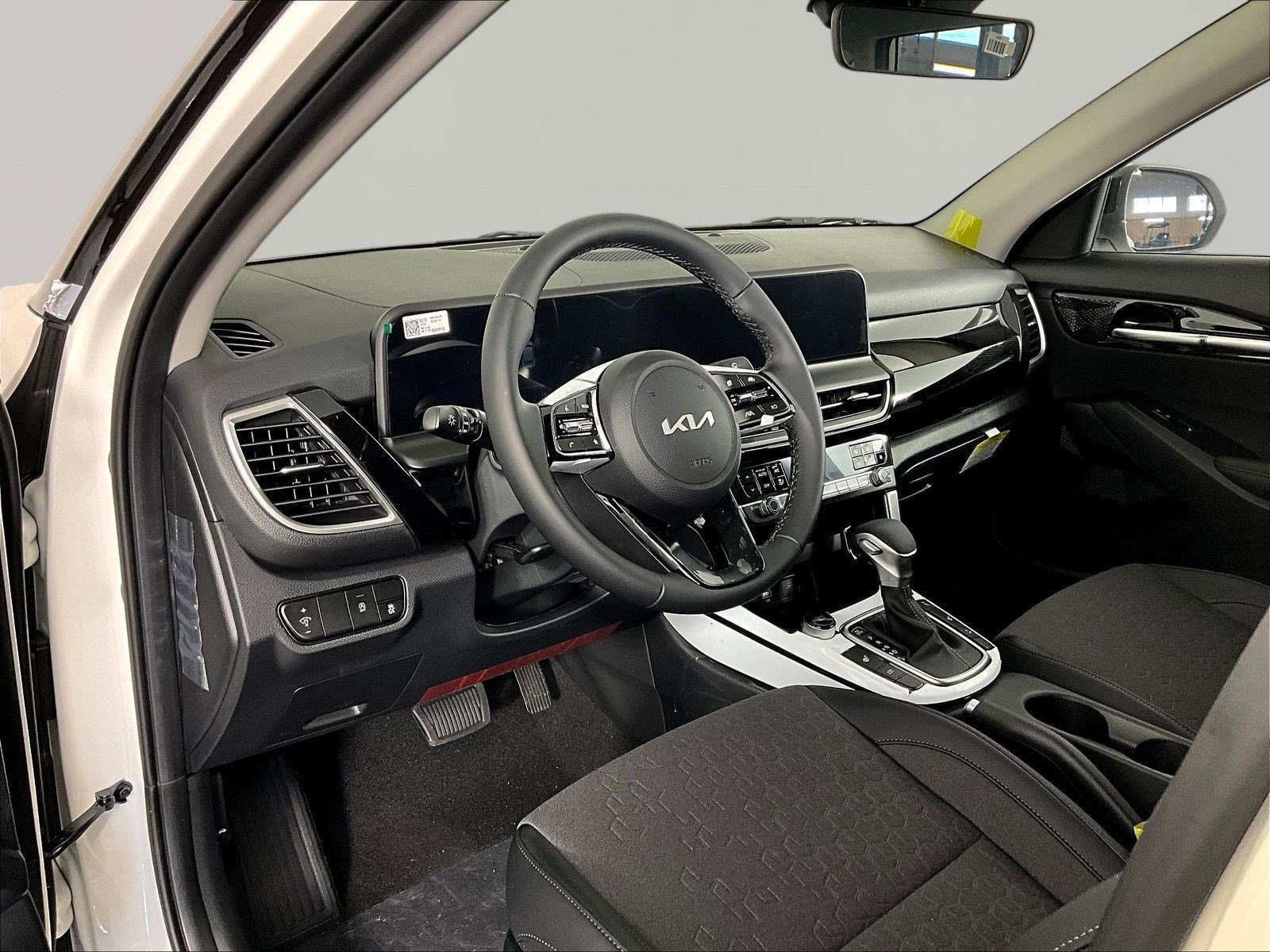 New 2026 Kia Seltos S AWD/4WD image 15