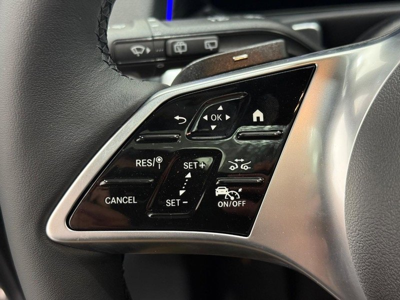 New 2026 Mercedes-Benz GLB 250 4MATIC image 11