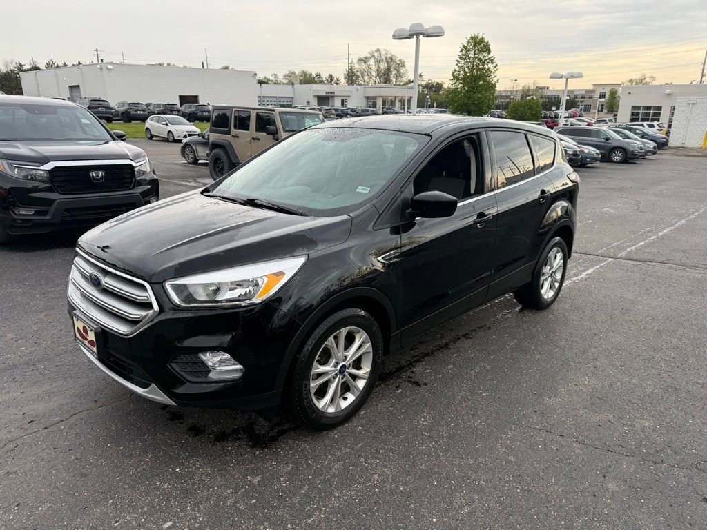 Used 2017 Ford Escape SE