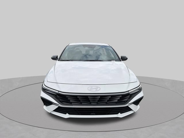 New 2026 Hyundai Elantra SEL Sport FWD image 17