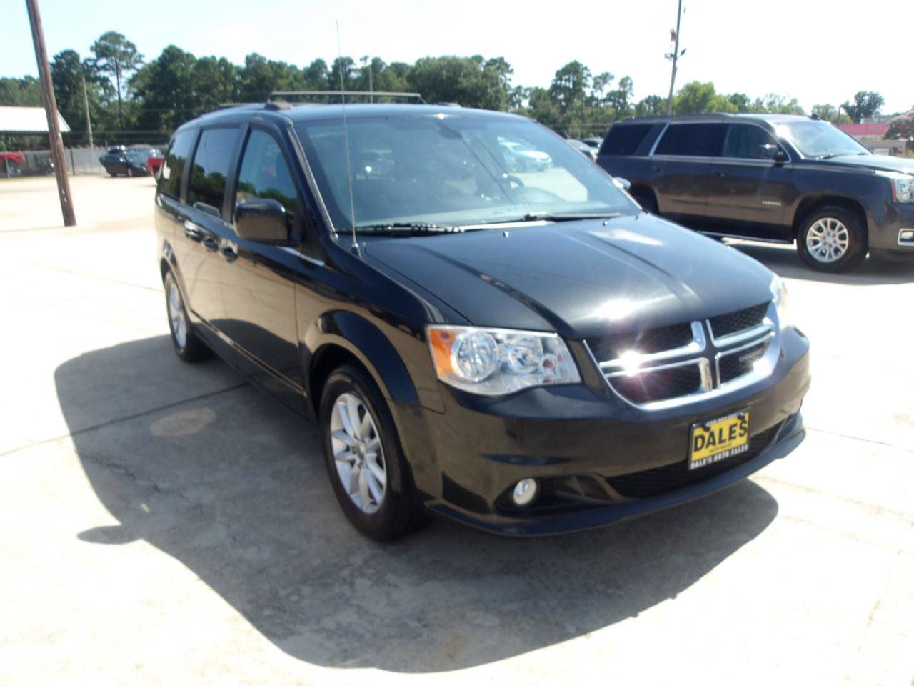 Used 2019 Dodge Grand Caravan SXT FWD image 4
