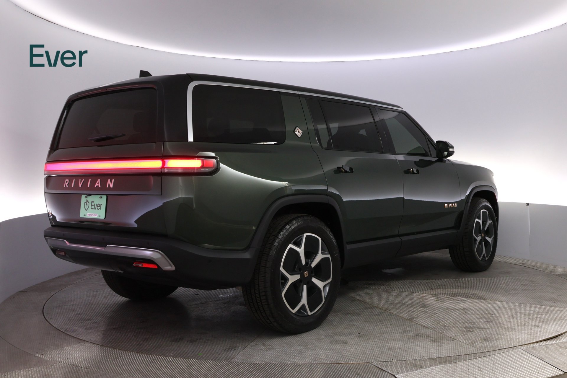 Used 2023 Rivian R1S Adventure Quad AWD/4WD image 3