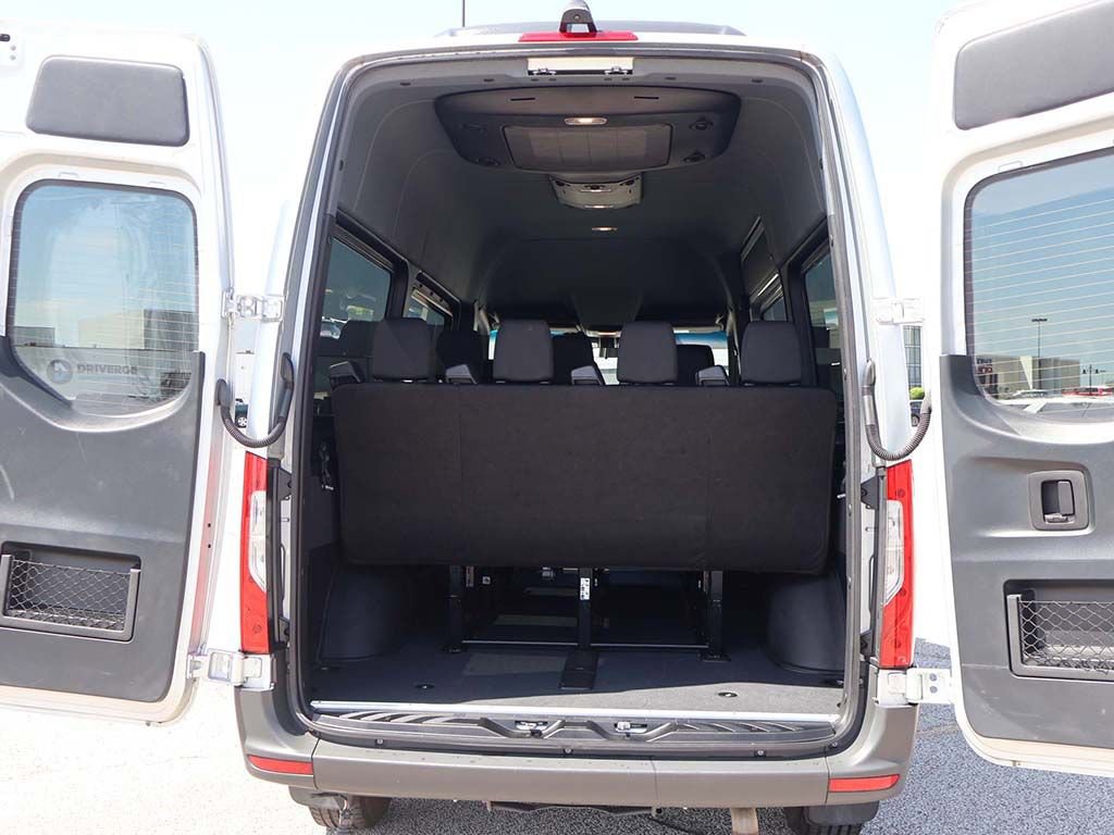 Used 2024 Mercedes-Benz Sprinter 2500 image 16