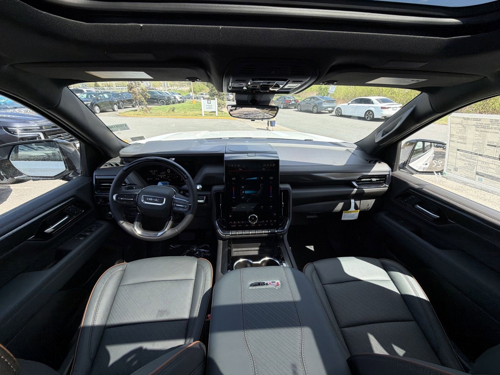 New 2026 GMC Yukon AT4 w/ AT4 Premium Plus Package AWD/4WD image 23