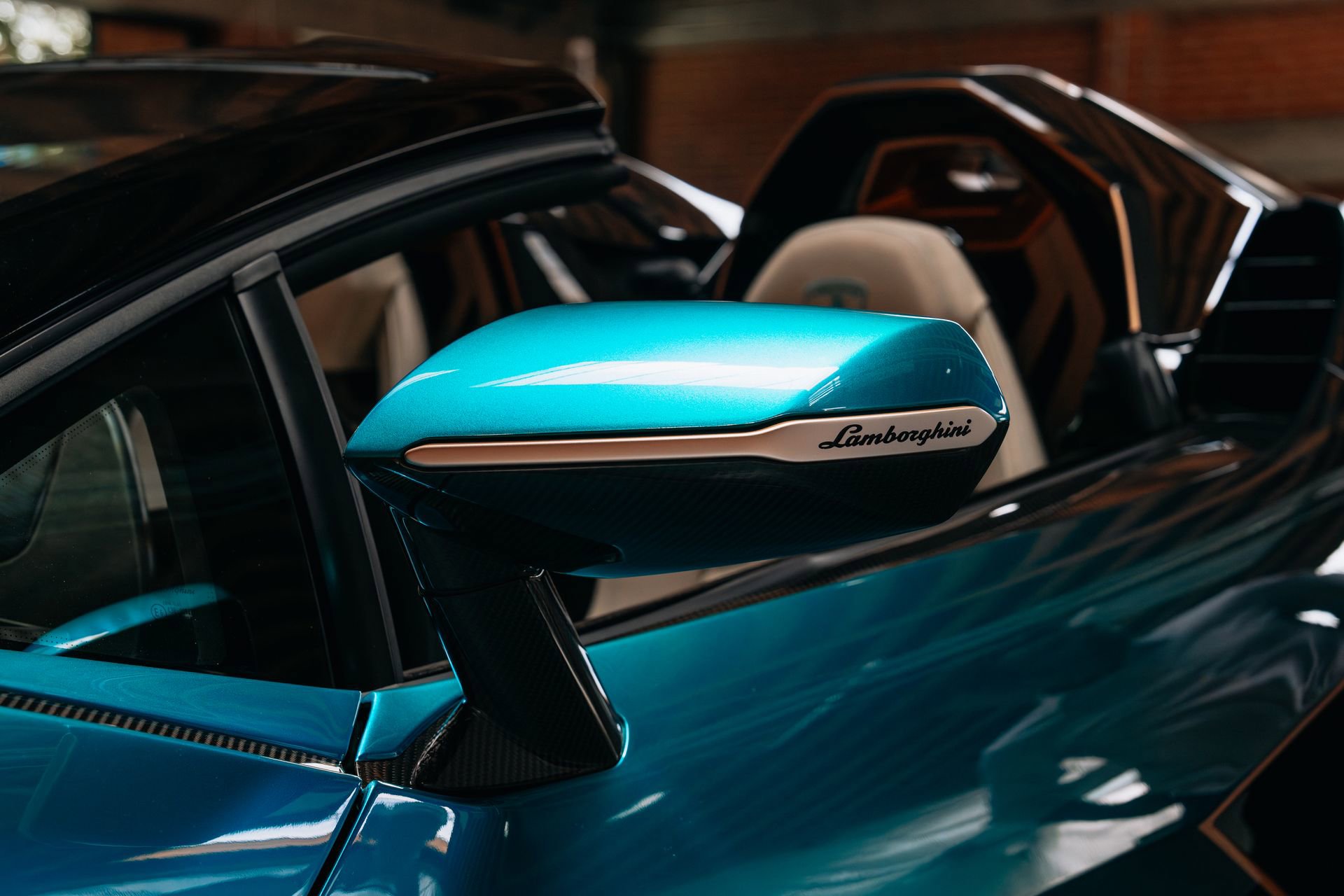 Used 2021 Lamborghini Sian Roadster AWD/4WD image 9