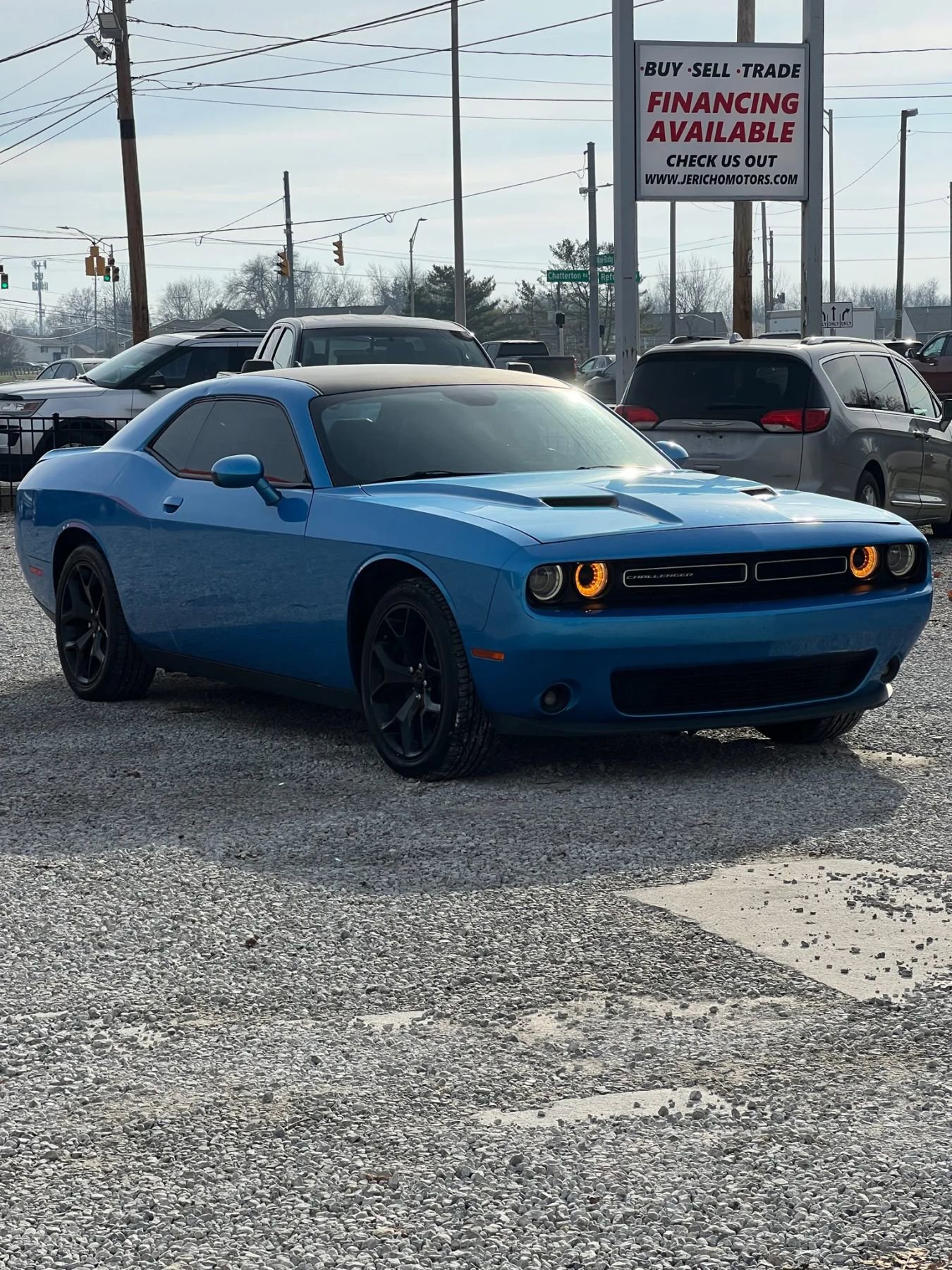 Used 2015 Dodge Challenger SXT Plus image 1