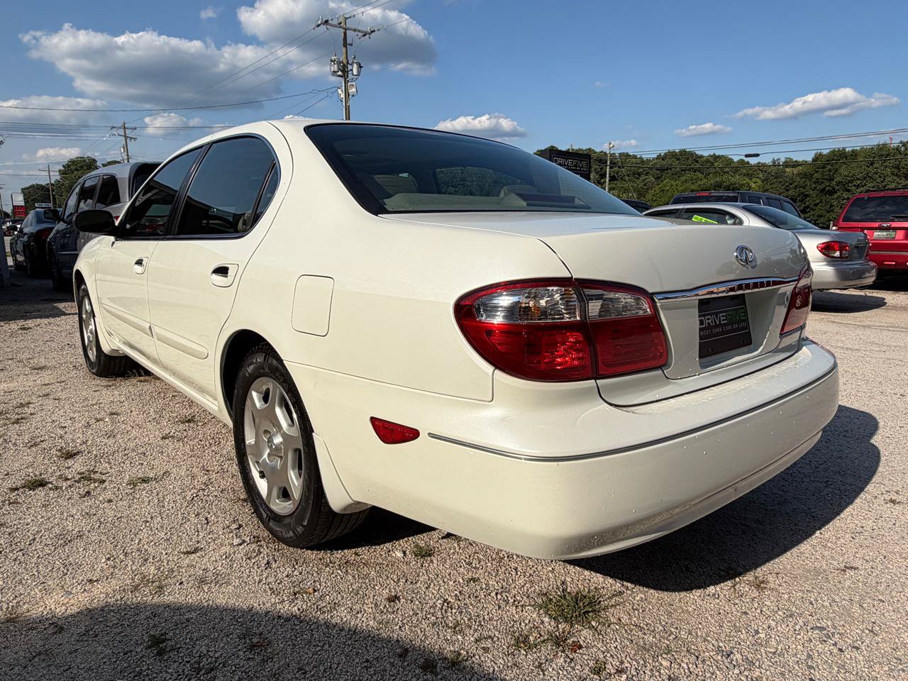 Used 2001 INFINITI I30 FWD image 3