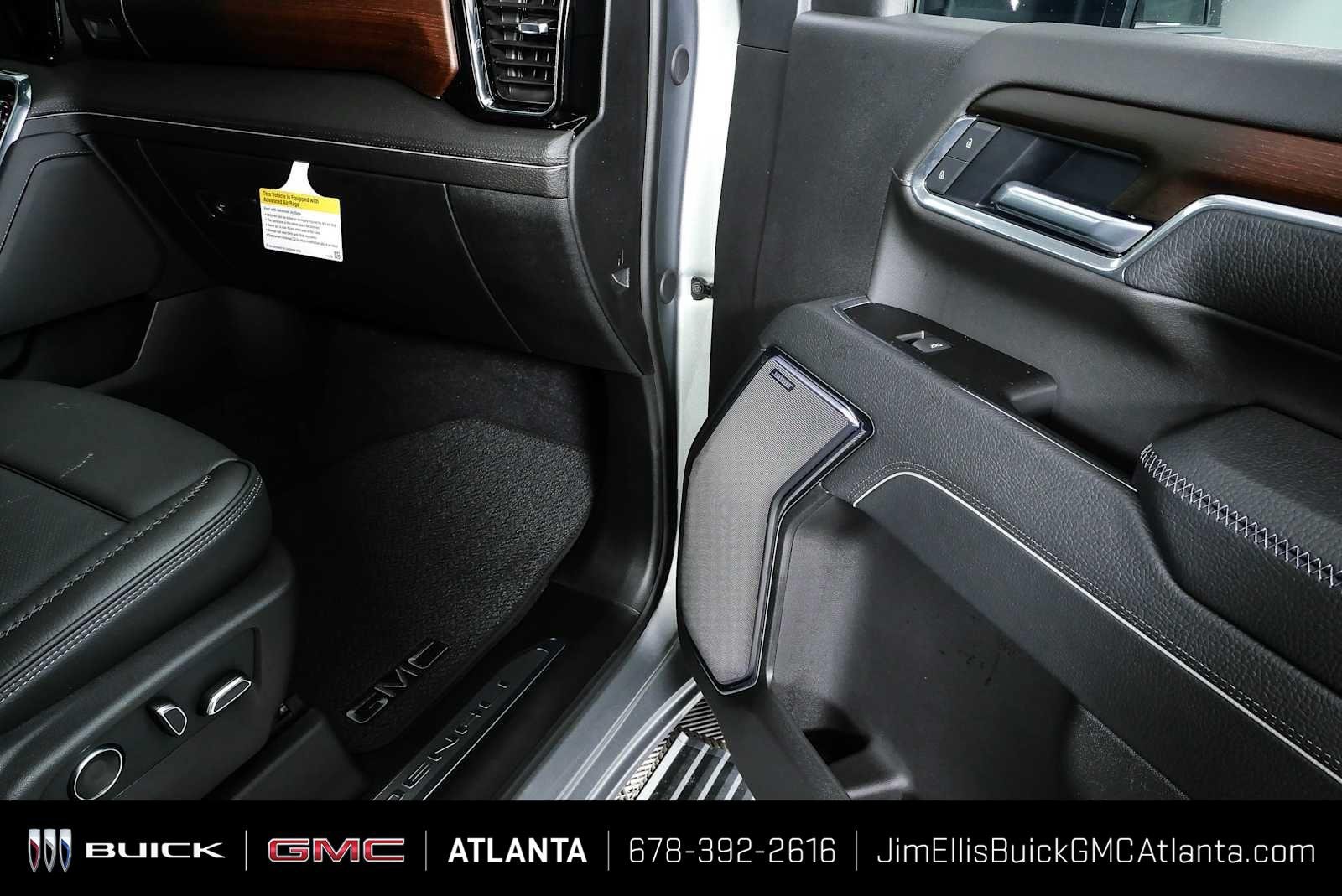 New 2026 GMC Sierra 2500 Denali w/ Denali Reserve Package AWD/4WD image 26