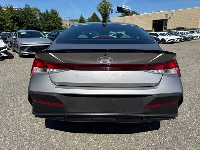 Used 2026 Hyundai Elantra Sport FWD image 19