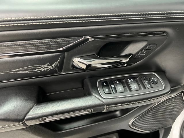Used 2022 RAM 1500 Limited w/ Body-Colour Bumper Group AWD/4WD image 23