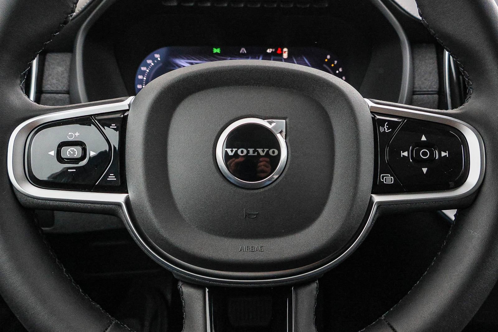 New 2026 Volvo XC90 B5 Core image 34