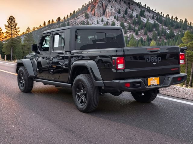 Used 2021 Jeep Gladiator Sport AWD/4WD image 5