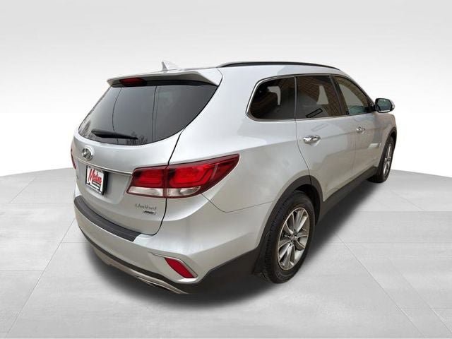 Used 2017 Hyundai Santa Fe Limited w/ Cargo Package AWD/4WD image 4