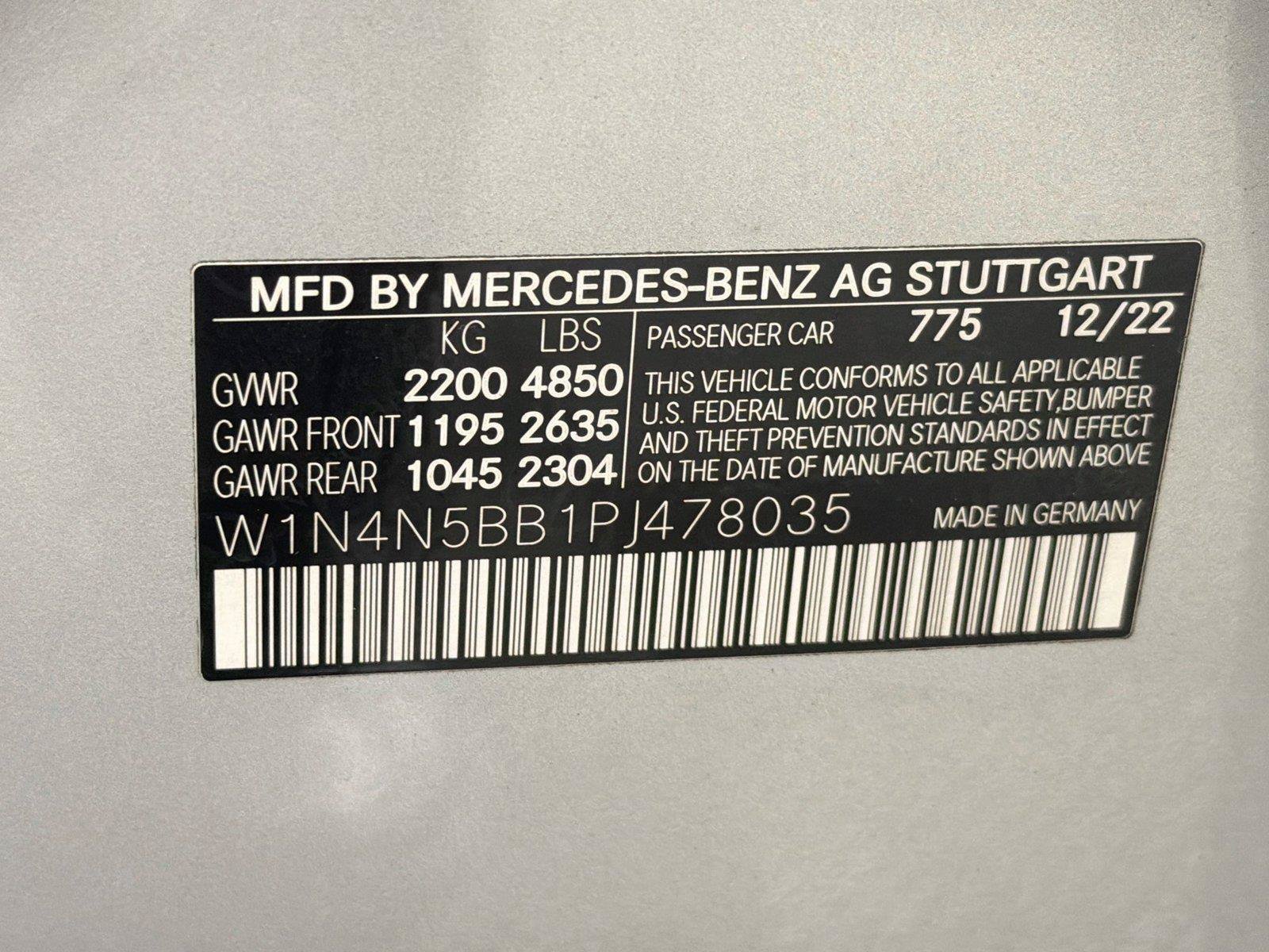 Used 2023 Mercedes-Benz GLA 35 AMG 4MATIC w/ Parking Assistance Package image 37