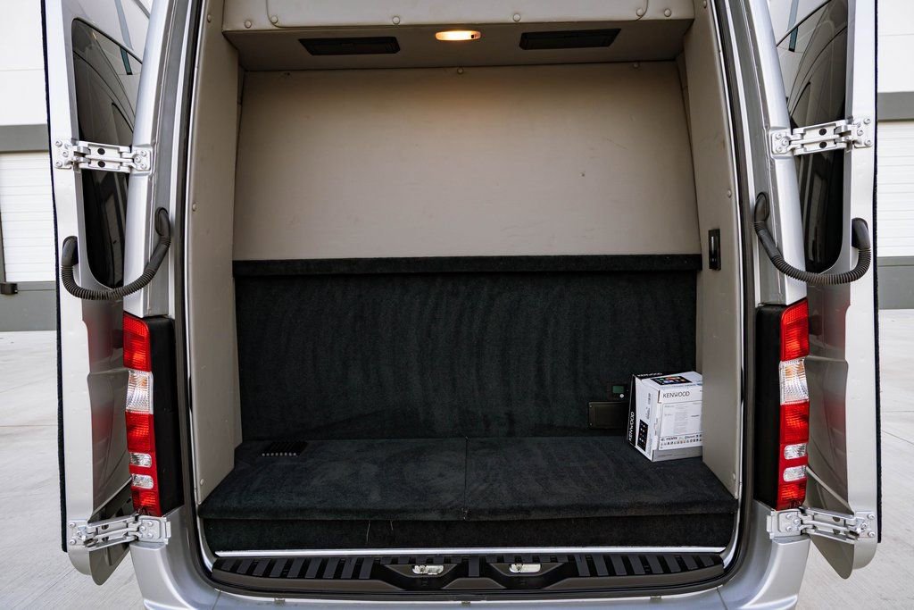 Used 2015 Mercedes-Benz Sprinter 2500 image 31