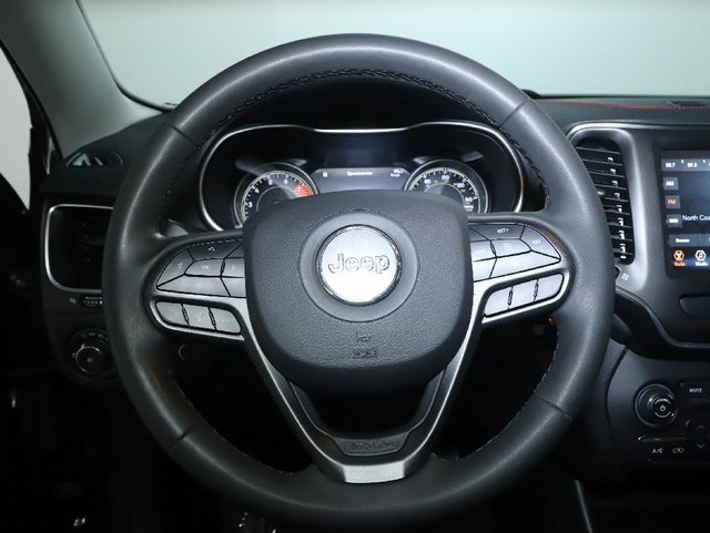 Used 2022 Jeep Cherokee Trailhawk w/ Comfort/Convenience Group AWD/4WD image 20