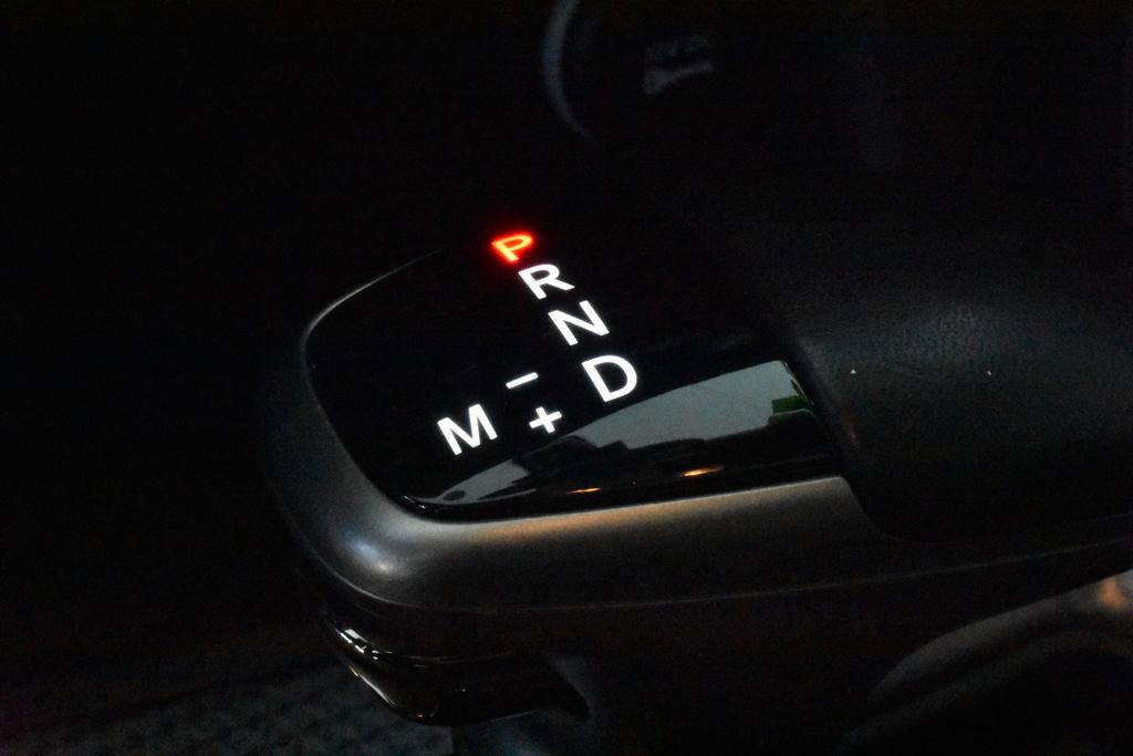 Used 2022 Dodge Charger SRT Hellcat w/ Harman/Kardon Audio Group RWD image 37