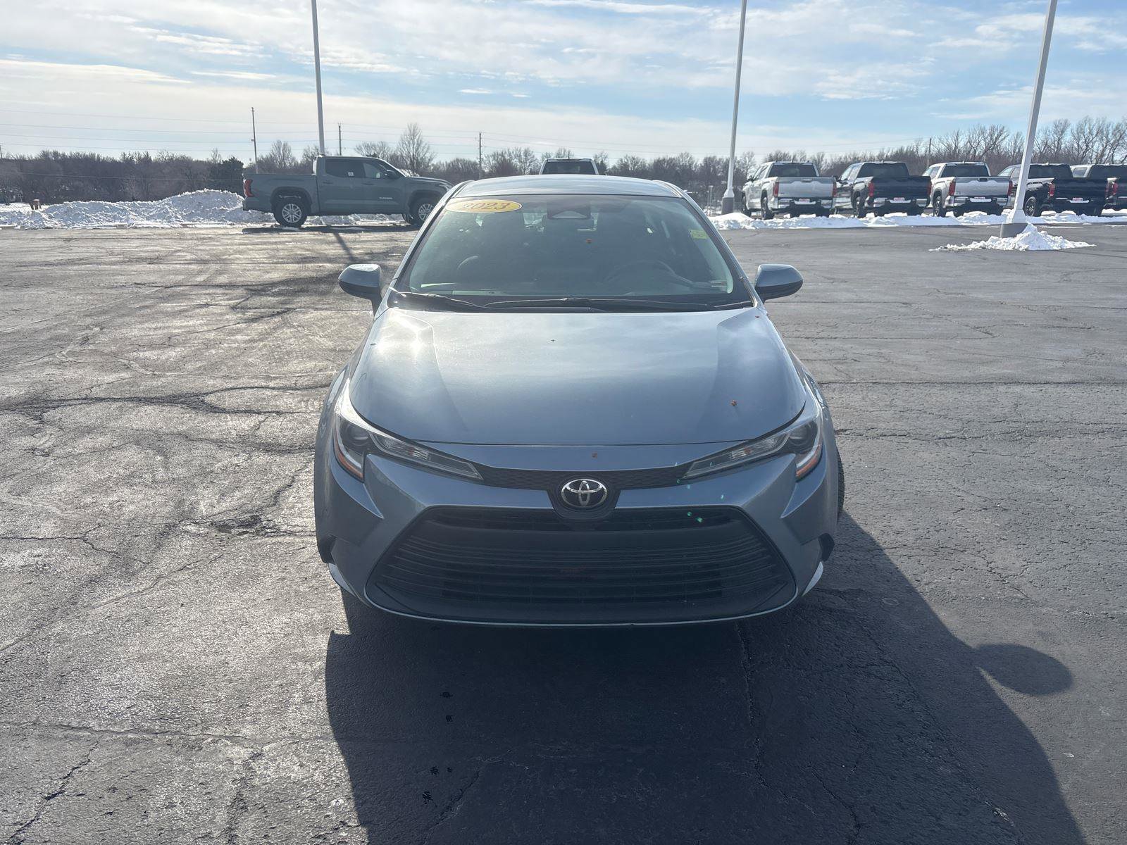 Used 2023 Toyota Corolla LE FWD video 3