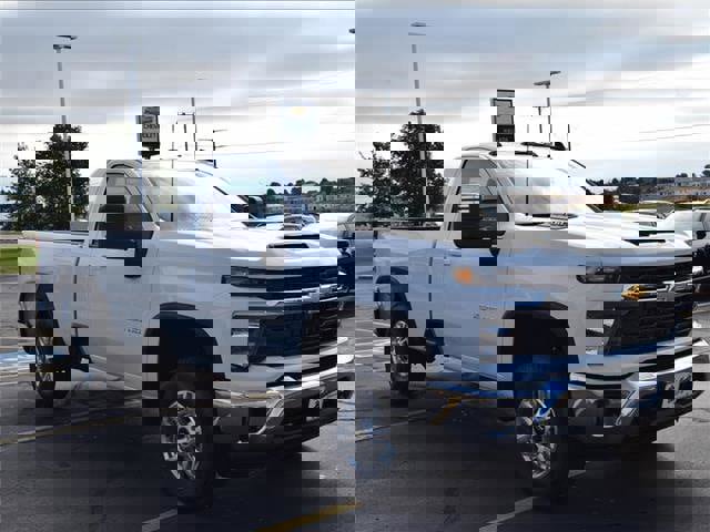 New 2026 Chevrolet Silverado 2500 LT image 2