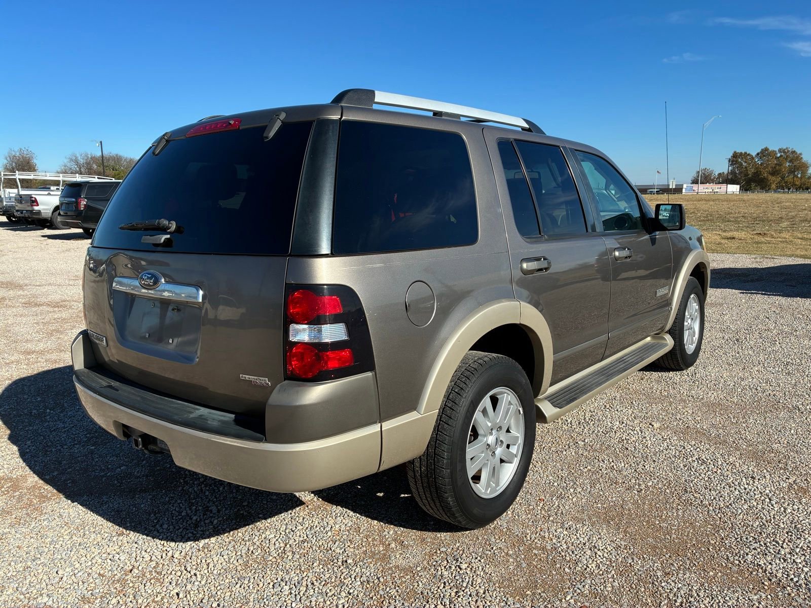Used 2006 Ford Explorer Eddie Bauer RWD image 8