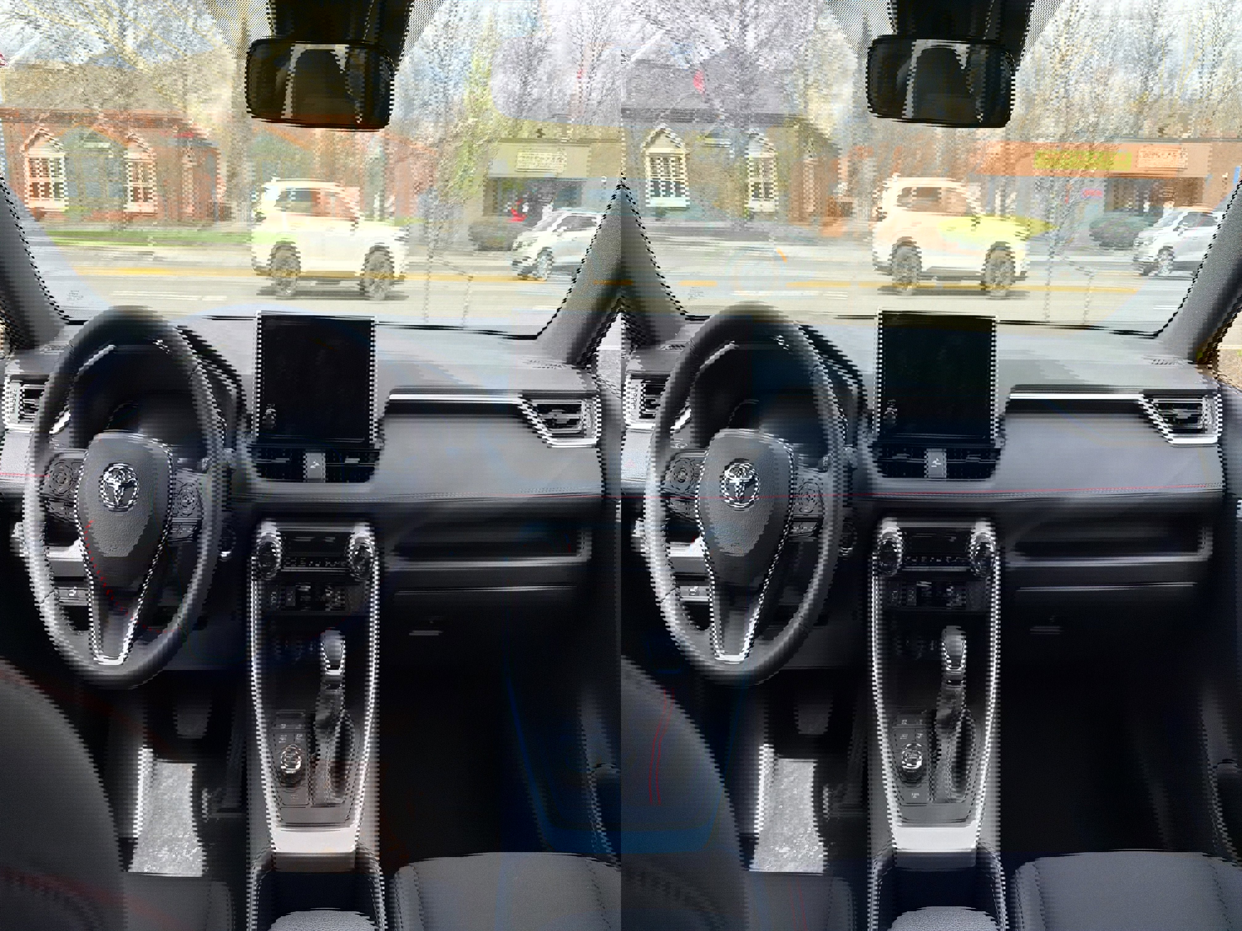 Used 2024 Toyota RAV4 SE w/ Weather & Moonroof Package image 12