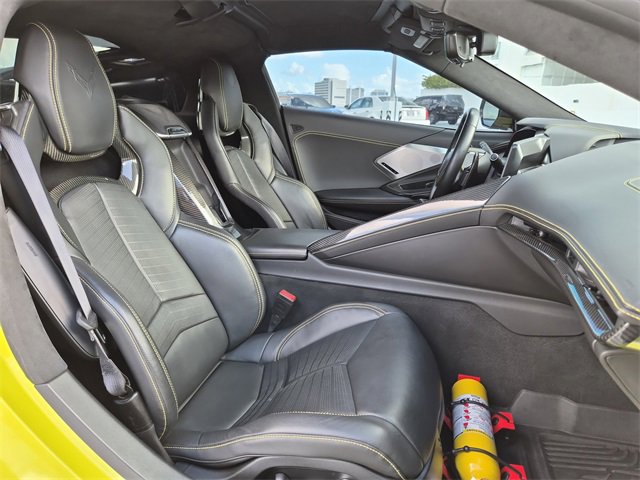 Used 2021 Chevrolet Corvette Stingray Premium Cpe w/ Z51 Performance Package image 22