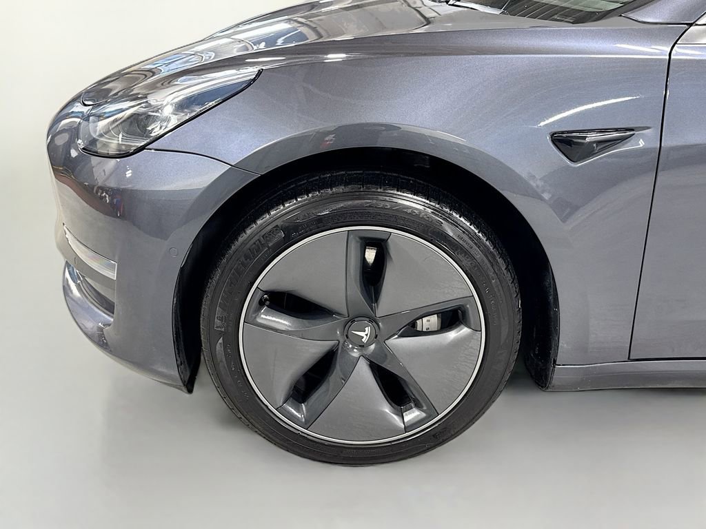 Used 2018 Tesla Model 3 Long Range image 12