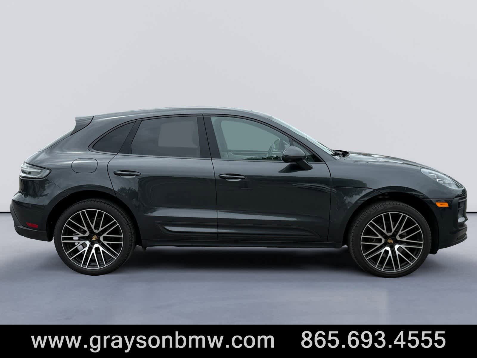 Used 2024 Porsche Macan AWD/4WD image 2