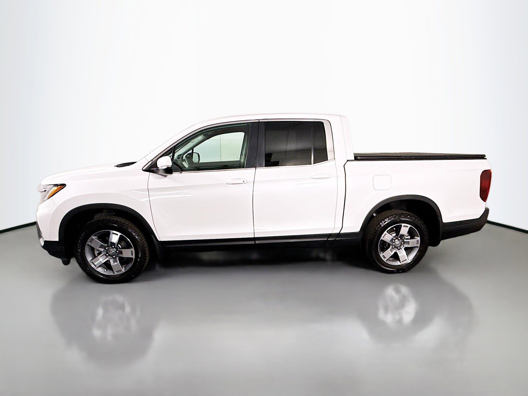 Used 2025 Honda Ridgeline RTL image 6
