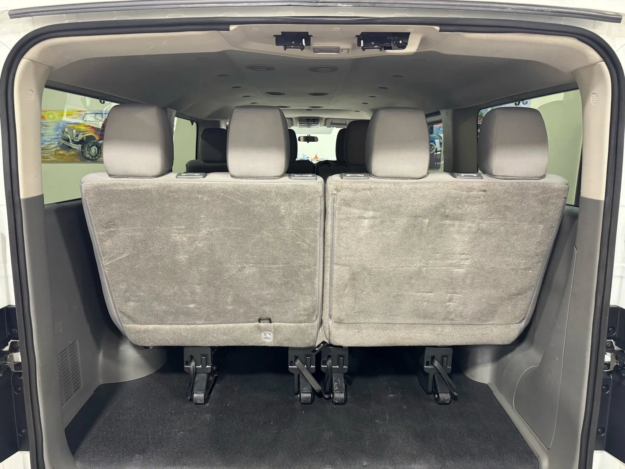 Used 2018 Nissan NV 3500 S image 39