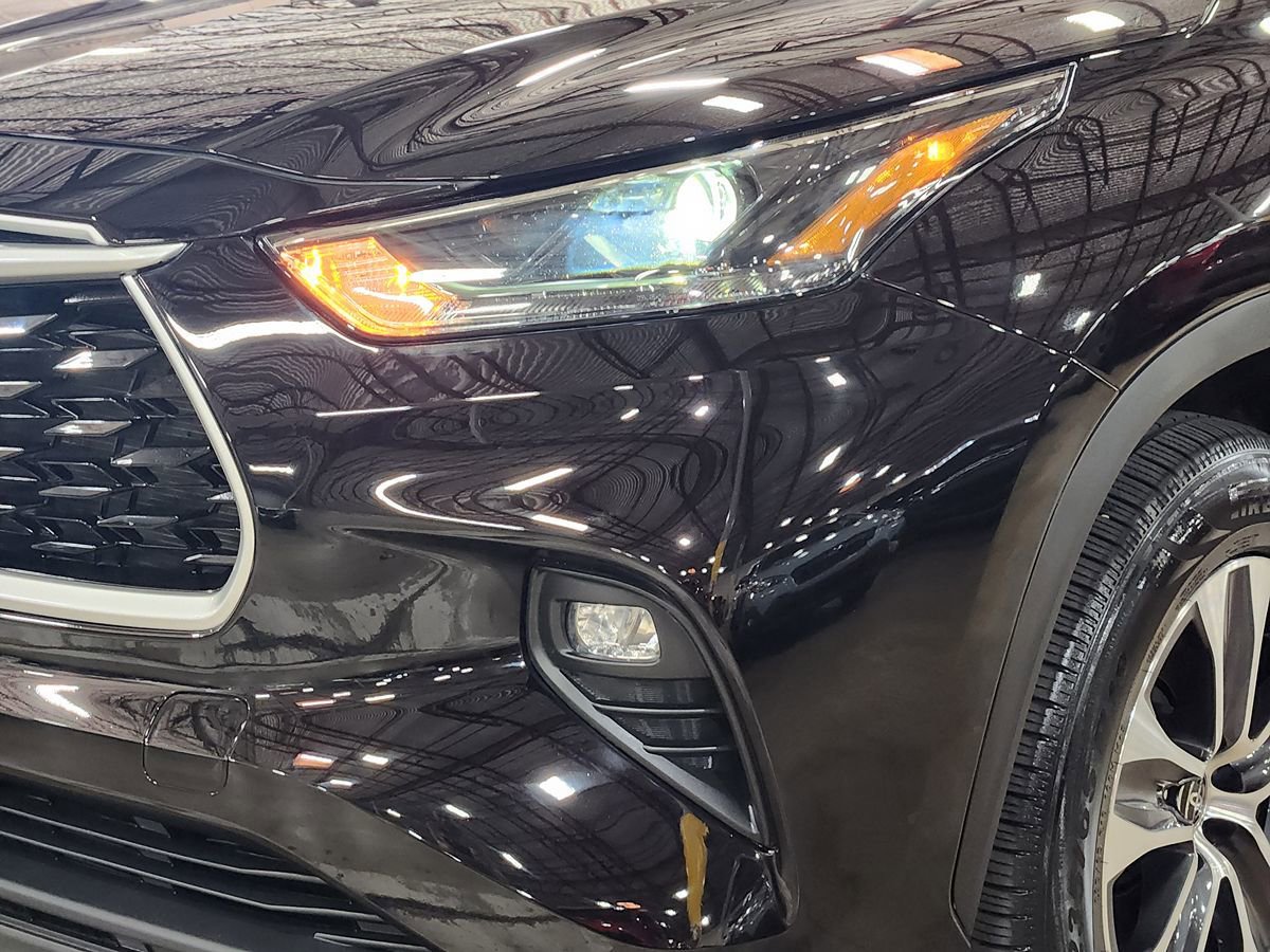 Used 2022 Toyota Highlander XLE FWD image 14