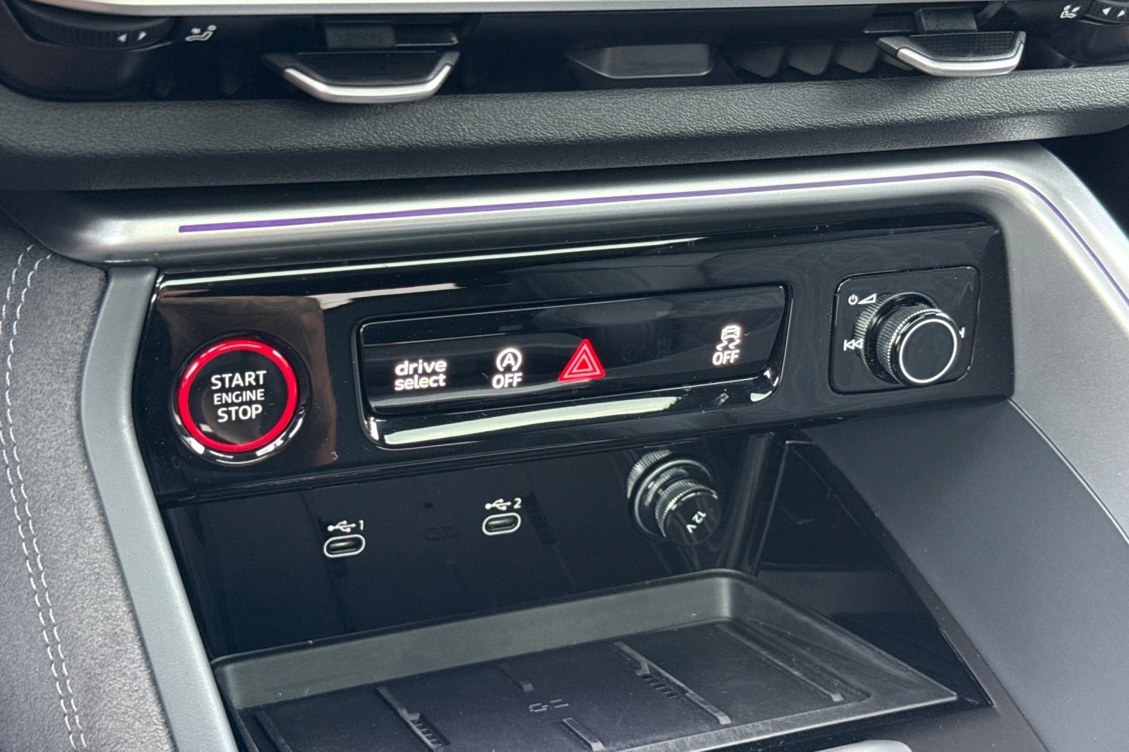 Used 2025 Audi SQ5 Premium Plus w/ Premium Plus Package image 19