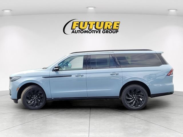 New 2026 Lincoln Navigator L Reserve w/ Jet Appearance Package AWD/4WD image 7
