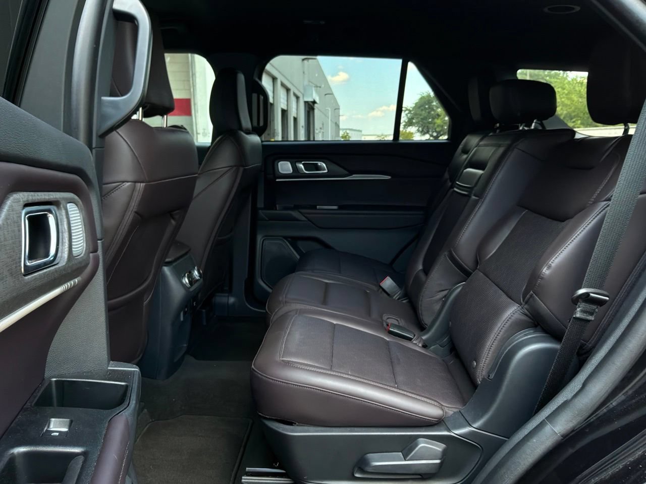 Used 2026 Ford Explorer Platinum AWD/4WD image 14