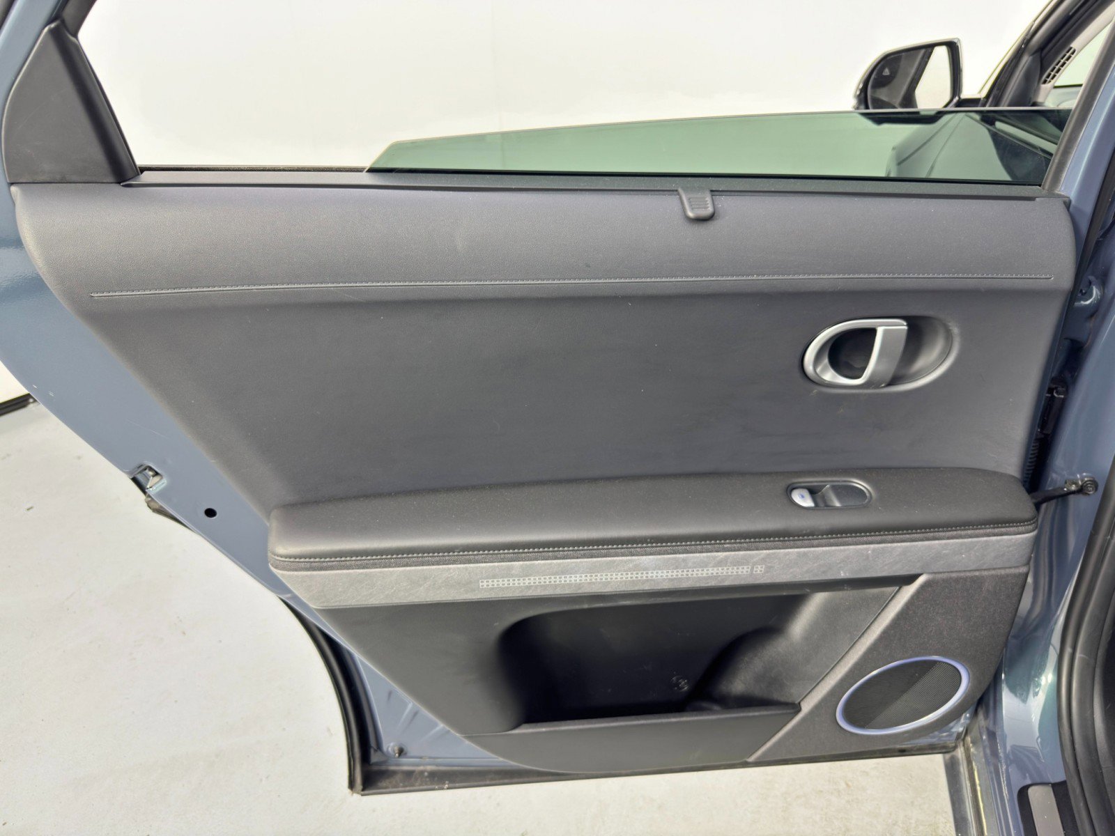 Used 2022 Hyundai Ioniq 5 Limited image 40