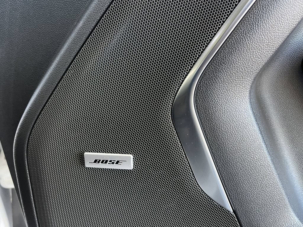 Used 2025 Chevrolet Suburban Premier AWD/4WD image 24