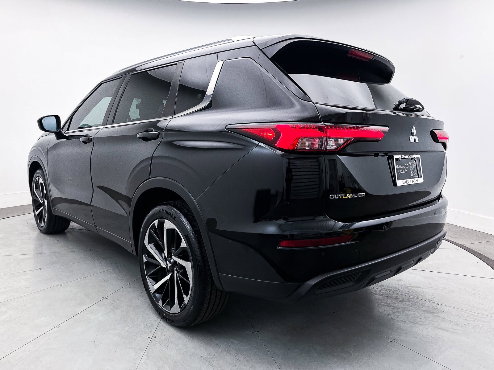 Used 2022 Mitsubishi Outlander ES image 11