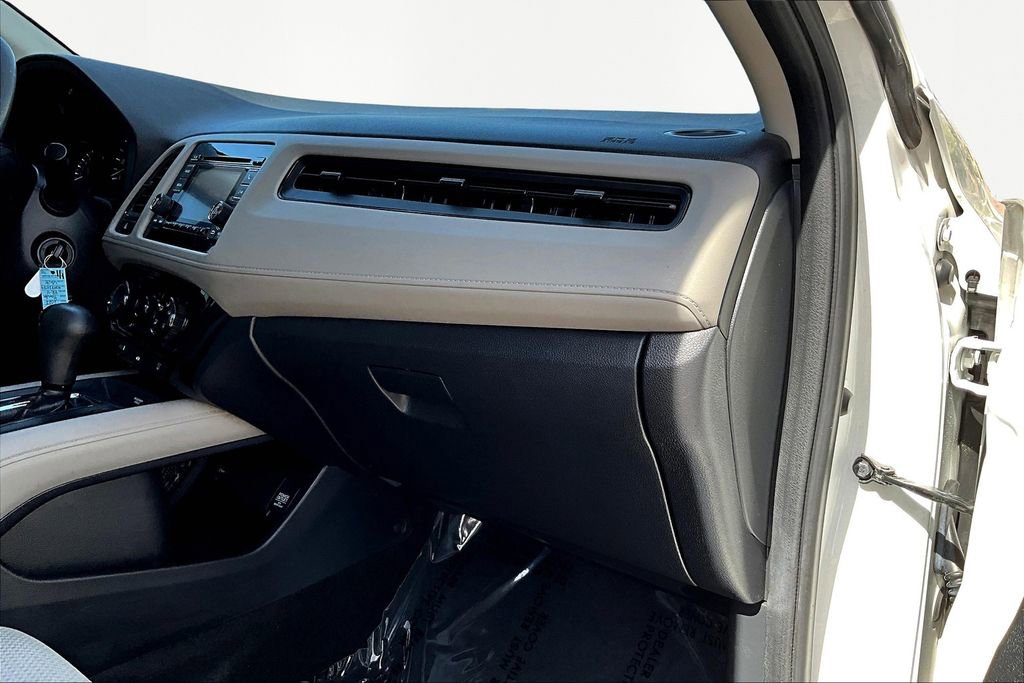 Used 2022 Honda HR-V LX image 16